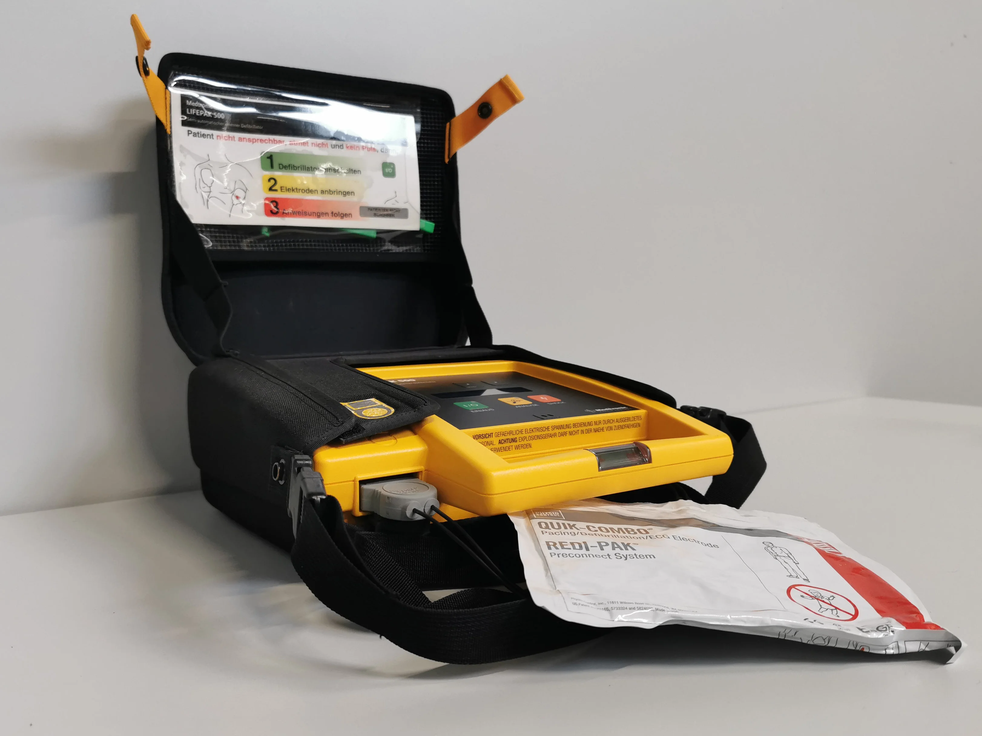 Gebraucht – Sehr Gut MEDTRONIC Lifepak 500